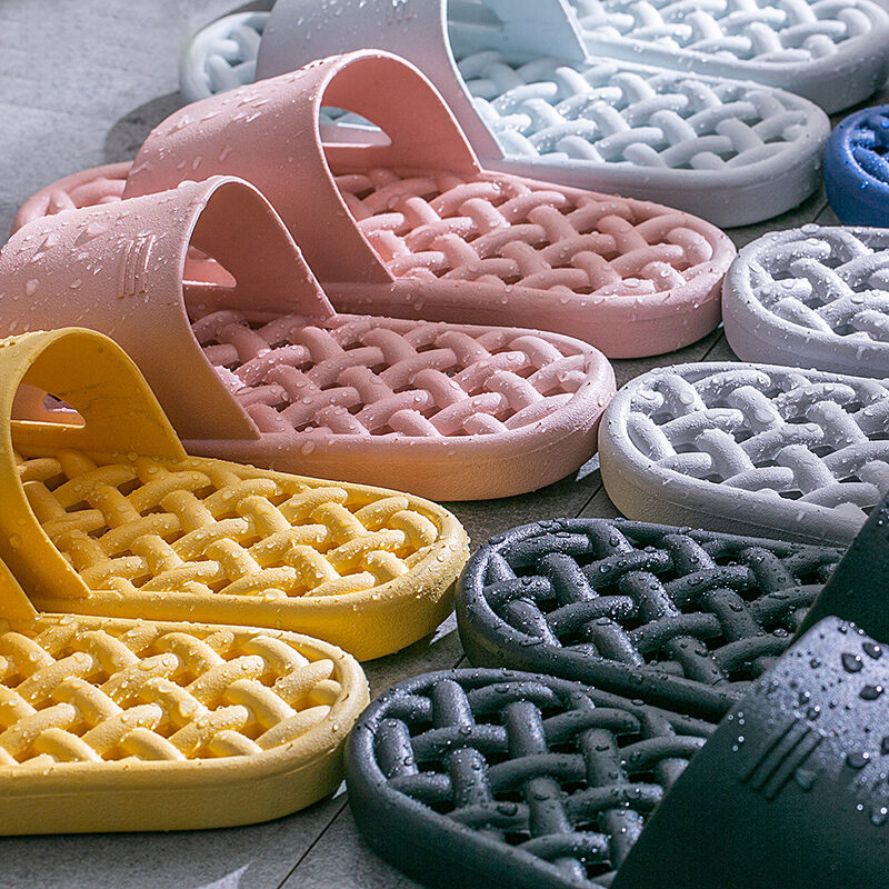 Men's Slippers Summer Home Personalized Bathroom Bath Bathroom Non-slip Soft Bottom Hollow Quick-Drying Home Deodorant Shoes