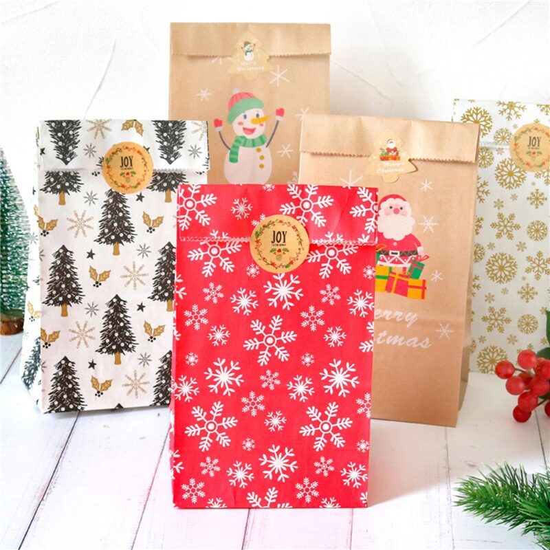 12Sets Christmas Kraft Gift Bags Santa Snowman Xmas Tree Paper Bag With Stickers Party Favor Wrapping Supplies Envelopes